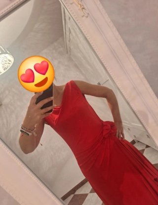 Vestido rojo asimétrico