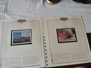 Sellos España 2001 y 22 hojas Olegario. Completo.