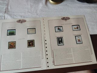 Sellos España 2001 y 22 hojas Olegario. Completo.