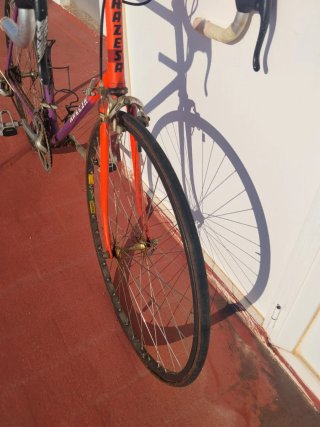 Bicicleta carretera Razesa para restaurar
