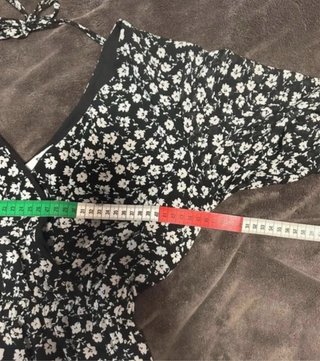 Vestito corto fantasia fiori