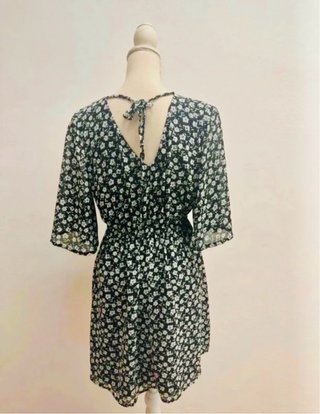 Vestito corto fantasia fiori