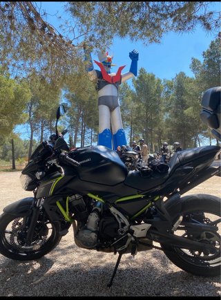 Kawasaki Z650 ABS A2 Limitada. Con maleta trasera