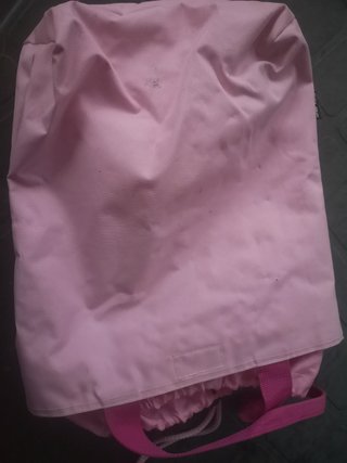 Mochila rosa Kelme para playa o campo