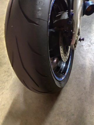 Suzuki GSR 600 Naked Negra y Gris