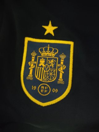 Equipación España Adidas Talla M
