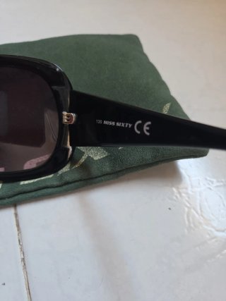 Gafas de sol Miss Sixty negras