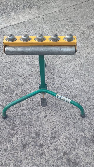 Soporte rodillo ajustable