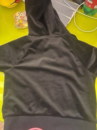 Felpa Juicy Couture nera con strass