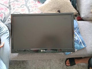 LG Monitor 19 para colgar en pared