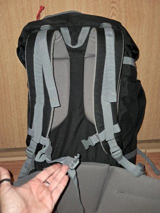 Mochila Quechua Forclaz 50 Essential Negra