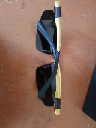 Gafas de sol Weyfany polarizadas negras y doradas