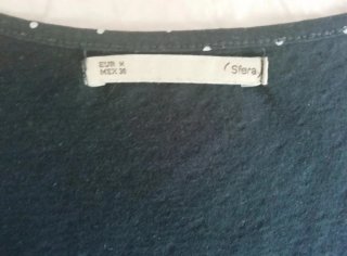 Camiseta tirantes azul marino con lunares