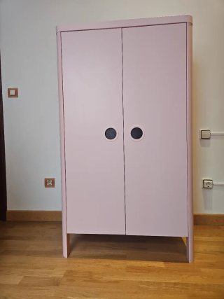 Cama infantil + mesita + armario rosa BUSUNGE