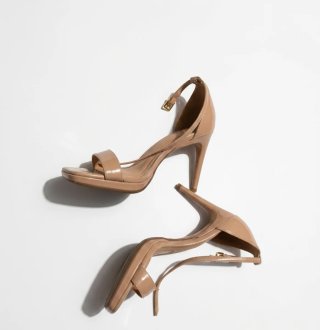 Sandalias Vizzano Nude Charol Tacón – Como Nuevas