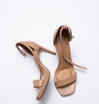 Sandalias Vizzano Nude Charol Tacón – Como Nuevas