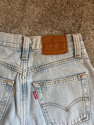 Levis