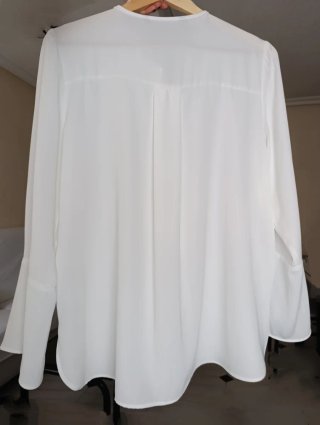 Blusa Talla M, da más