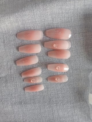 Uñas postizas decoradas