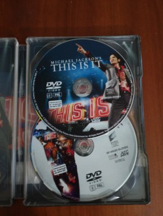 Michael Jackson This Is It Steelbook DVD + Libro