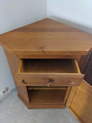 Consola rinconera de madera de pino