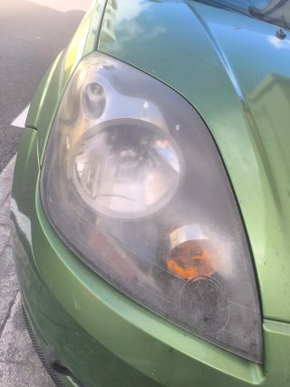 Faros Ford Fiesta