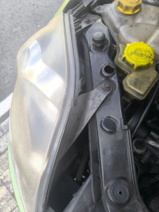Faros Ford Fiesta