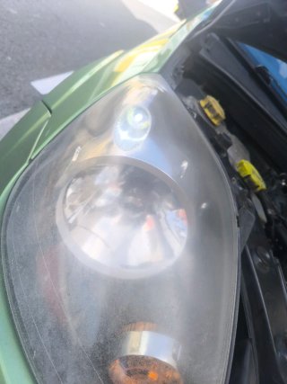 Faros Ford Fiesta