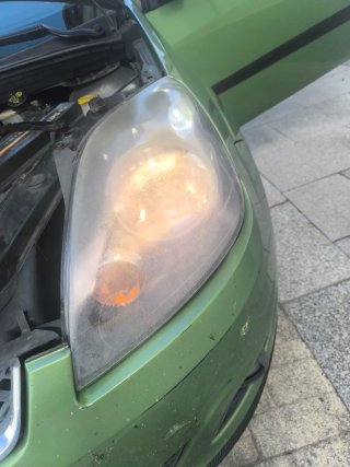 Faros Ford Fiesta