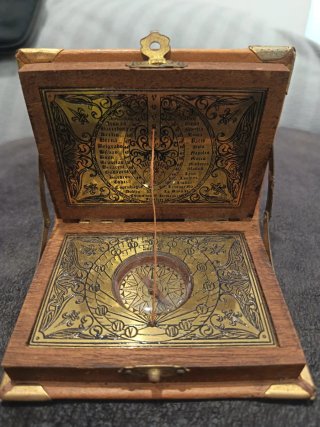 Reloj de Sol Escorial y Brújula