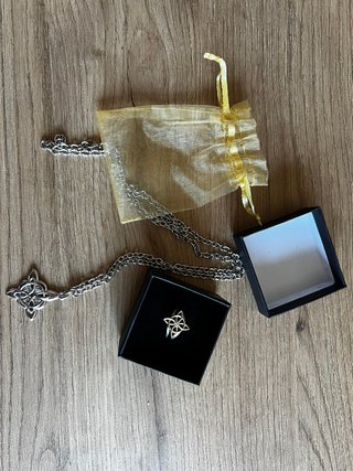 Anillo Nudo de Bruja Plata