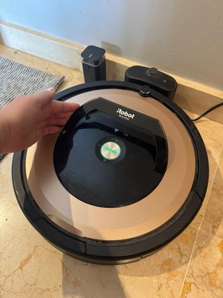 Robot Aspirador iRobot Roomba con Base