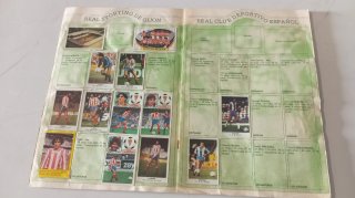 Álbum de cromos de fútbol antiguo