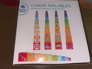 Cubos apilables Mundo Diver +5 meses