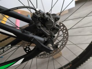 Bicicleta de Montaña Negra y Verde