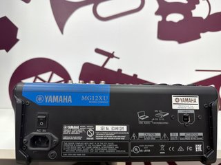 Mesa DJ YAMAHA MG12XU