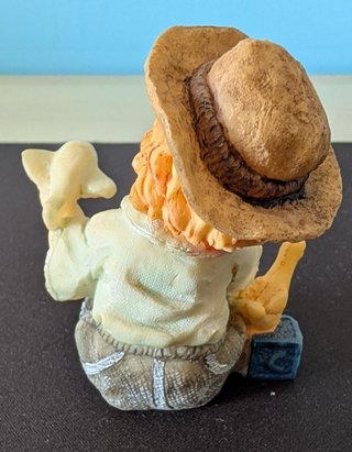 Lotto 16 statuine / soprammobili in gesso