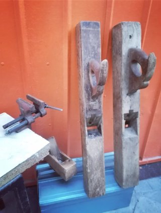 Grandes CEPILLOS ANTIGUOS de carpintero