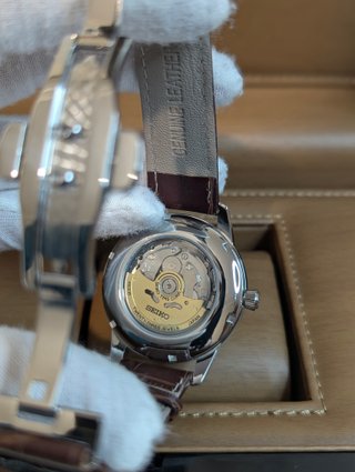 Reloj Seiko Mod Presage Open Heart Verde Marrón