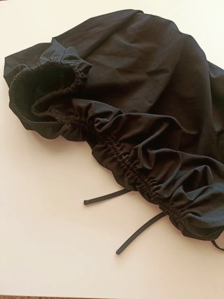 Top/camiseta asimétrico Zara negro talla XS.