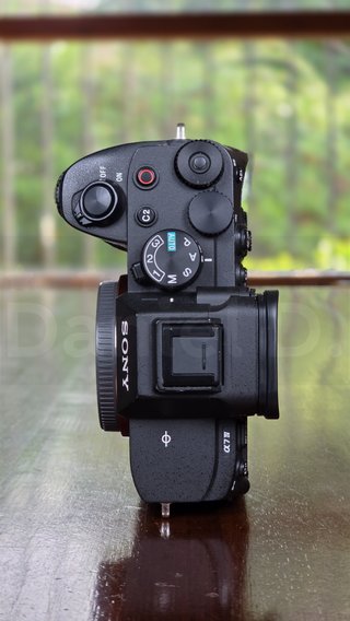 COMO NUEVA Cámara Sony Alpha A7IV + Accesorios