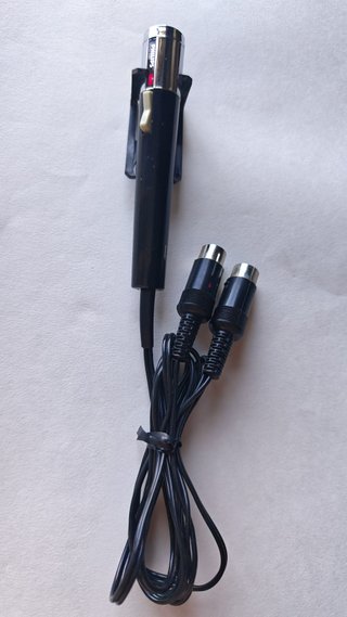 Lote 6 Micrófonos Variados (AKAI, Philips Vintage)
