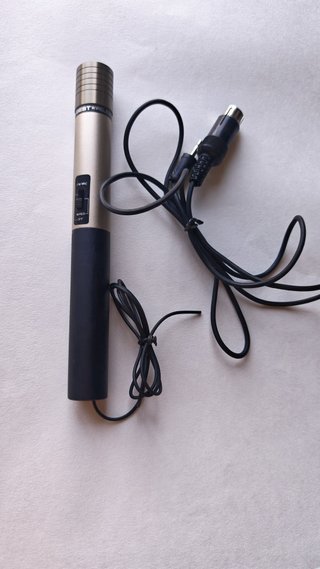 Lote 6 Micrófonos Variados (AKAI, Philips Vintage)