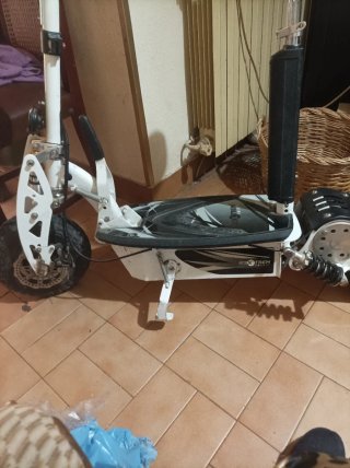 Patinete eléctrico EcoXTrem Roquet
