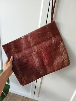 Bolso de mano Uterqüe piel marrón