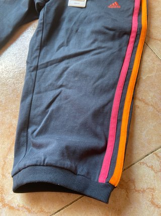 Pantalón corto Adidas chicas 11/12 años