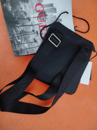 Borsello Guess nero e grigio