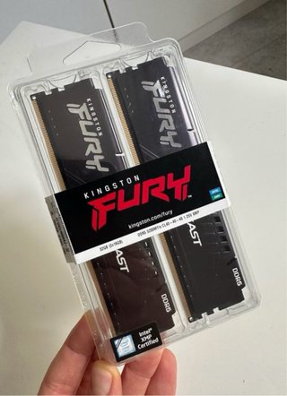2x16GB Kingston Fury DDR5 5200MHz