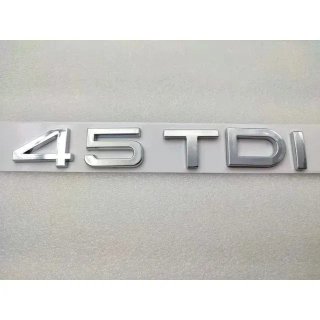 EMBLEMA LOGO AUDI 4.5 TDI PLATA