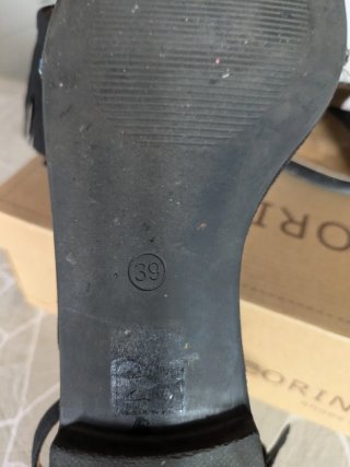 Sandalias planas negras y azules T39